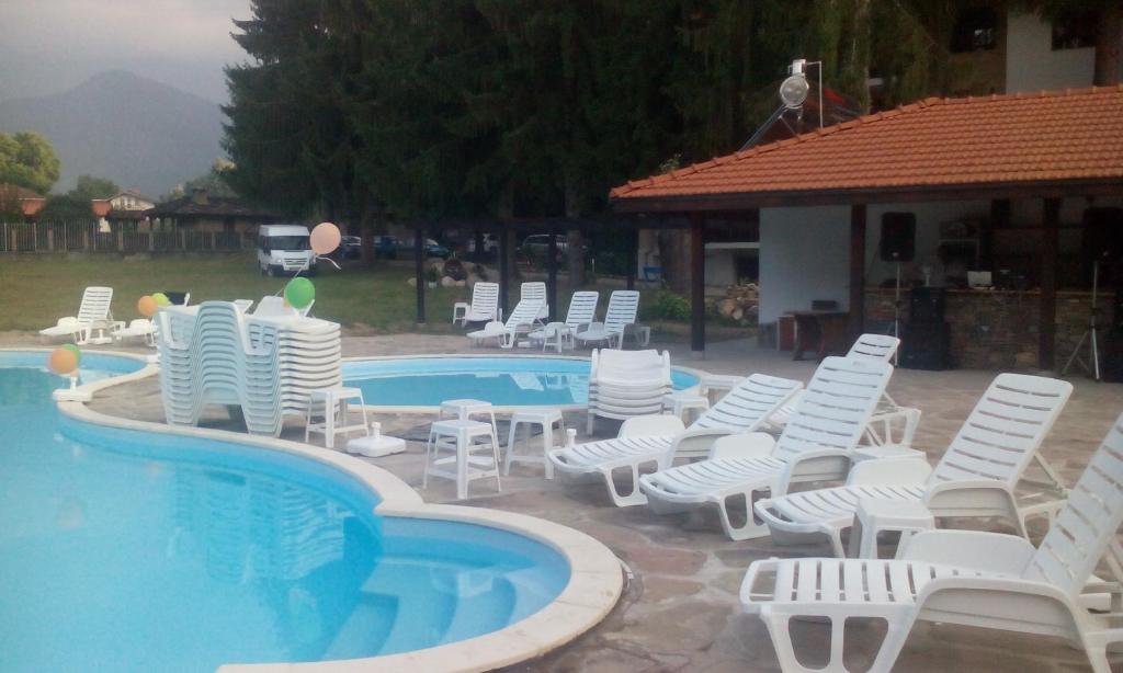 Outdoor swimming pool